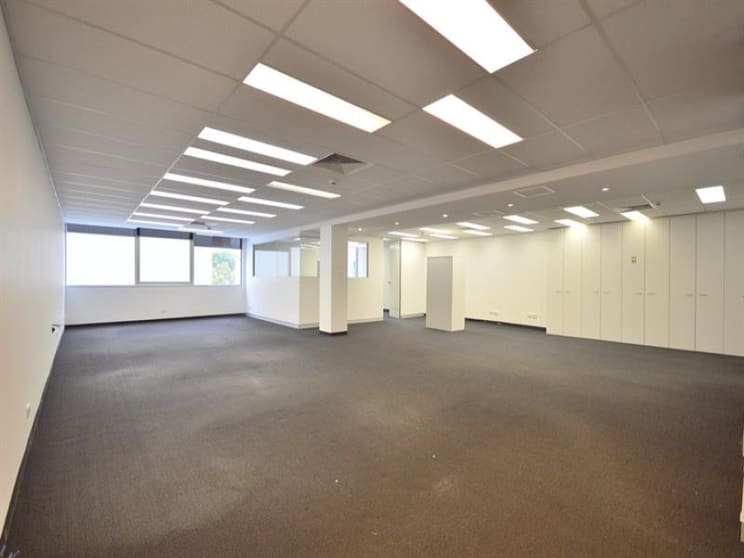 Click to view all images 205/410 Elizabeth Street Surry Hills NSW 2010 - Image 3