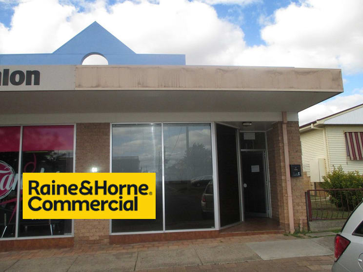 2/84 Denison St Tamworth NSW 2340 - Image 1