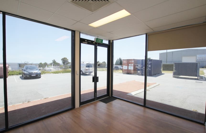 2/40 Berriman Drive Wangara WA 6065 - Image 2