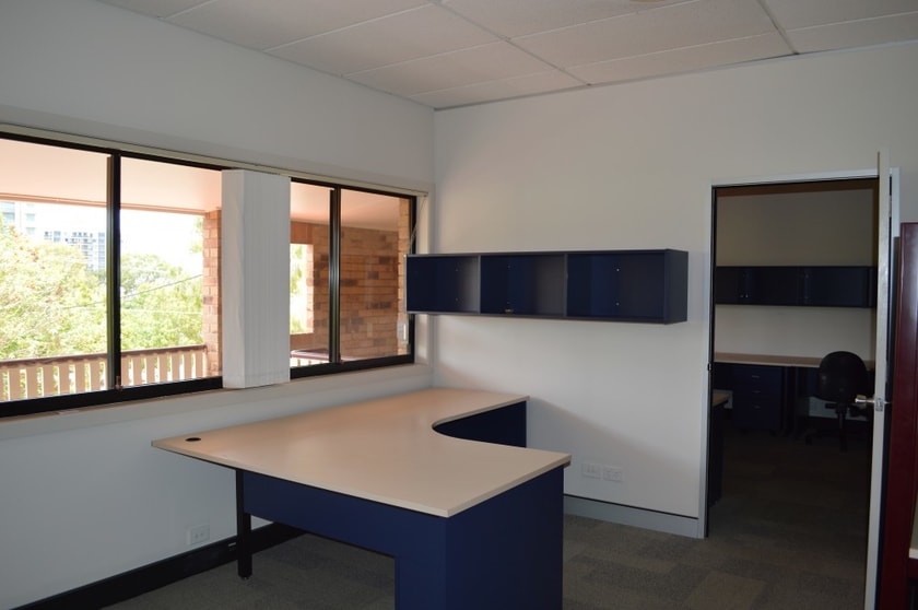 Click to view all images 16 Vanessa Blvd Springwood QLD 4127 - Image 2