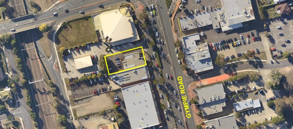 Click to view all images 2/452 Gympie Road Strathpine QLD 4500 - Image 3