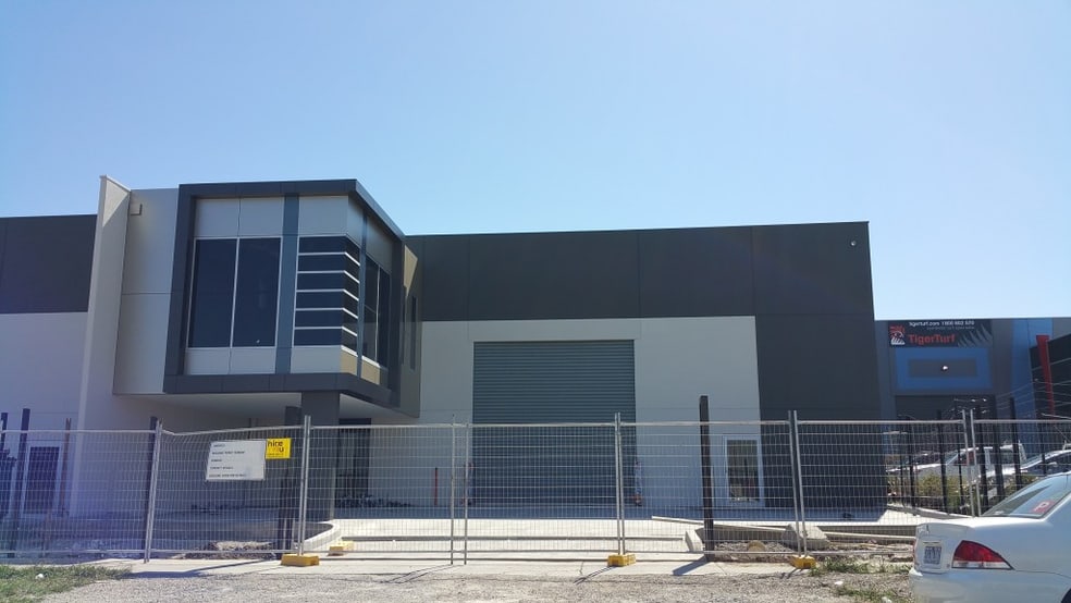 1/2 Equator Road Thomastown VIC 3074 - Image 1