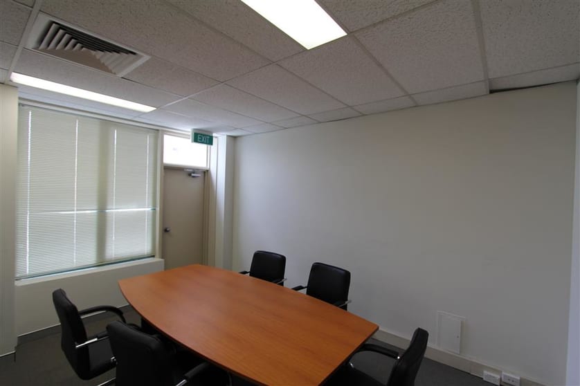 Click to view all images 5C/124 Forest Road Hurstville NSW 2220 - Image 3