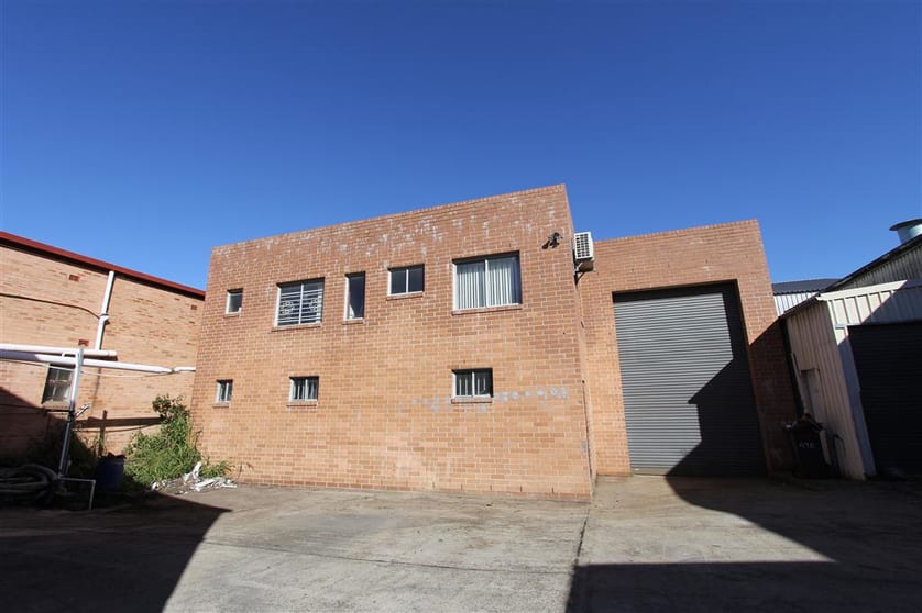 Click to view all images 49B Barry Avenue Mortdale NSW 2223 - Image 1