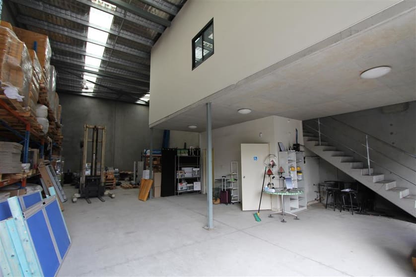 Unit 5/74-76 Oak Road Kirrawee NSW 2232 - Image 2
