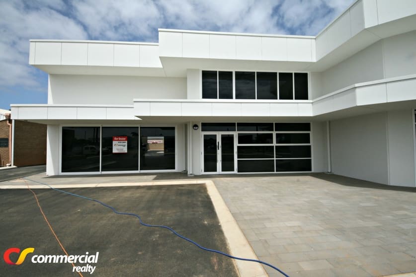Click to view all images Unit 2/30 Denning Road East Bunbury WA 6230 - Image 1