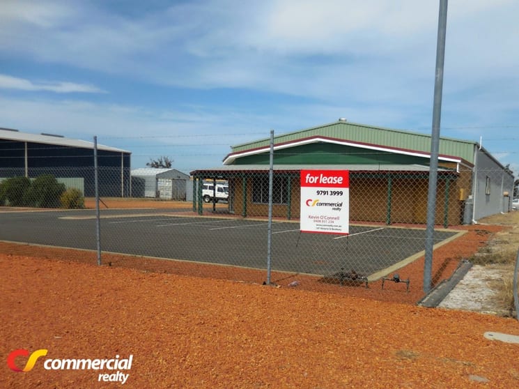 Click to view all images Unit 3/21 Sweny Drive (Front Unit) Australind WA 6233 - Image 1
