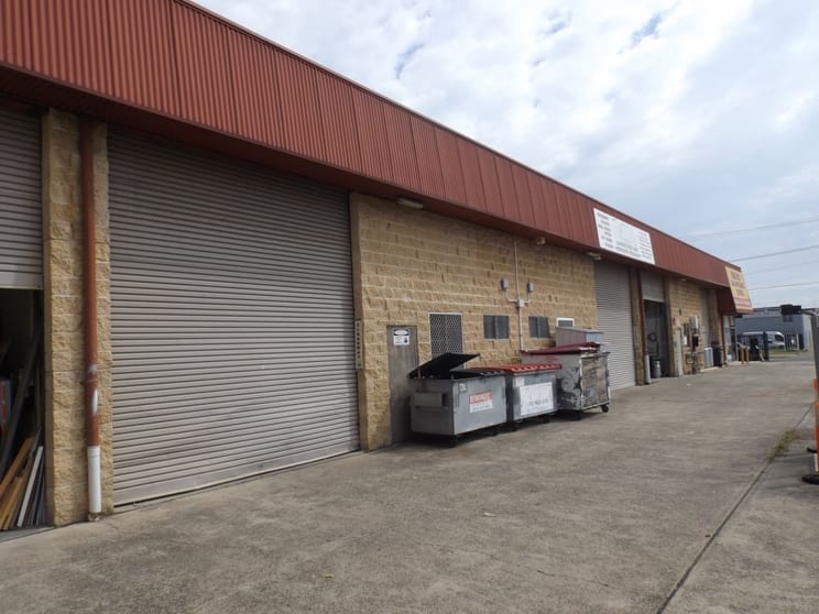 Click to view all images 2/88 Batt Street Penrith NSW 2750 - Image 3