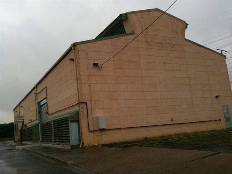 Click to view all images 8 Hullet Street Albion VIC 3020 - Image 3