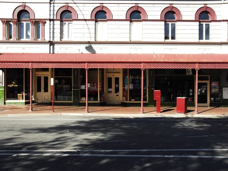 Click to view all images 42 Reid Street Wangaratta VIC 3677 - Image 2