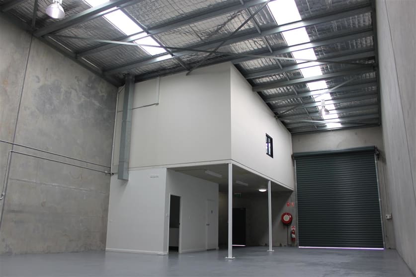Unit 7/74-76 Oak Road Kirrawee NSW 2232 - Image 2