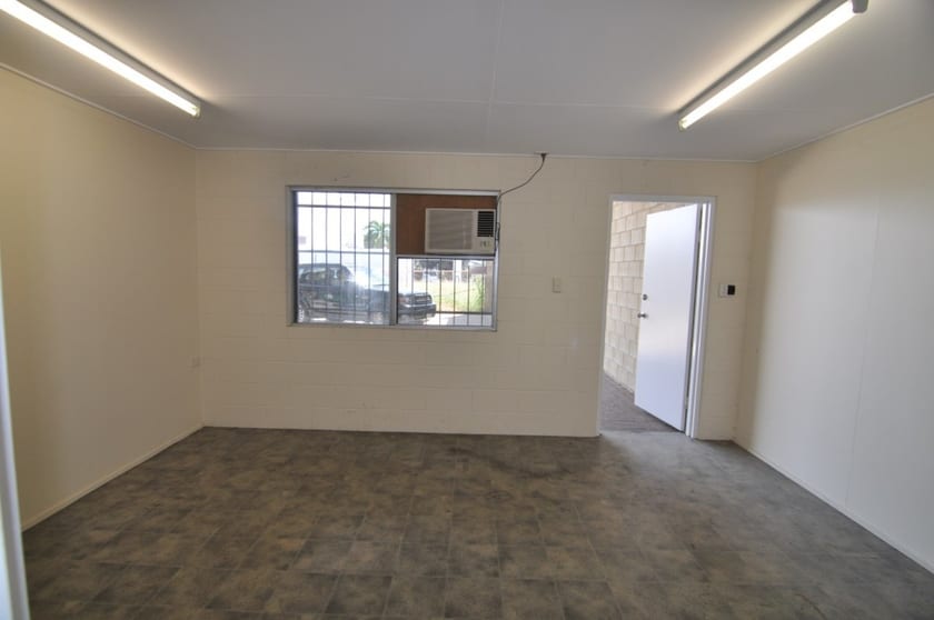 2/11 Hamill Street Garbutt QLD 4814 - Image 2