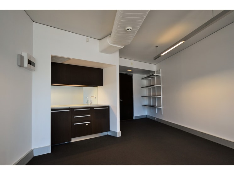 Click to view all images 4.13/55 Miller Street Pyrmont NSW 2009 - Image 3
