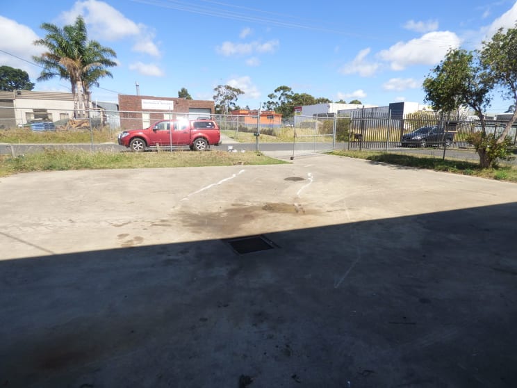 Click to view all images 43 Glendale Avenue Hastings VIC 3915 - Image 2
