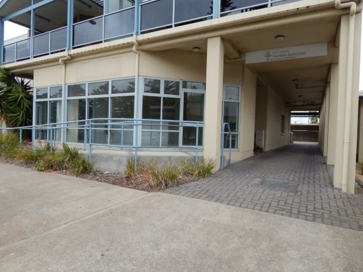 1/100 Tasman Terrace Port Lincoln SA 5606 - Image 1