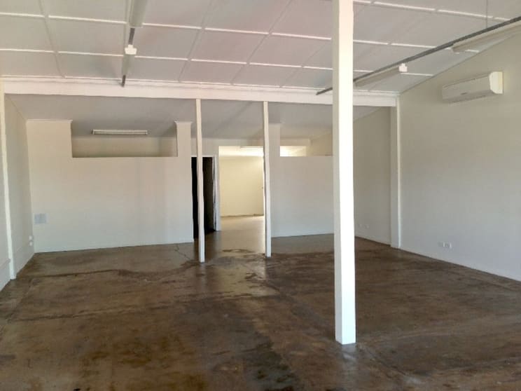 15 Ingham Road West End QLD 4810 - Image 3