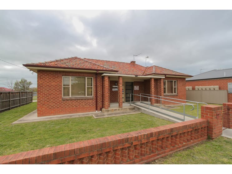 35 Morrisset Street Bathurst NSW 2795 - Image 1