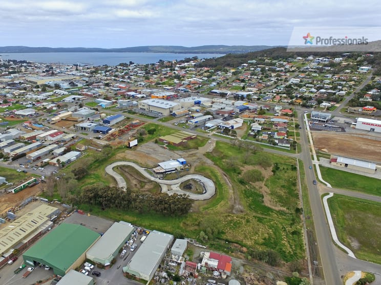 Click to view all images 104 Stead Road Albany WA 6330 - Image 3