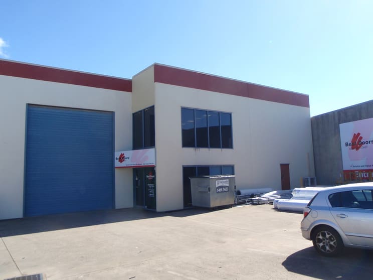 Click to view all images 11 Machinery Avenue Warana QLD 4575 - Image 2