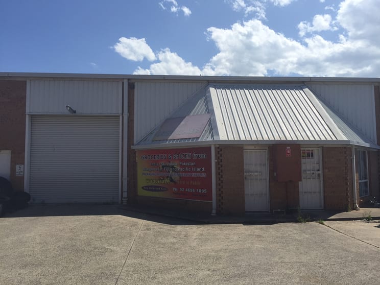 3/11 Mill Road Campbelltown NSW 2560 - Image 1