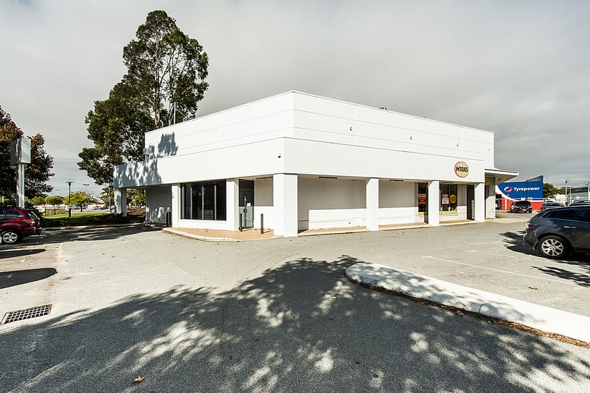 Click to view all images 99 Catalano Circuit Canning Vale WA 6155 - Image 2