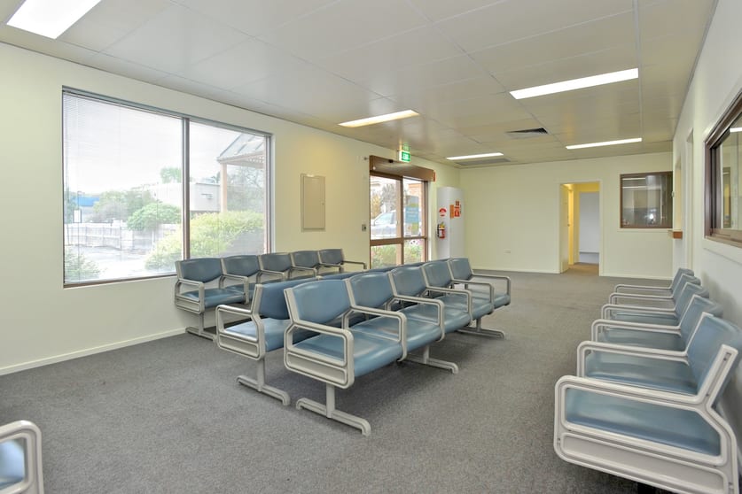 Click to view all images 13 Hastings Road Frankston VIC 3199 - Image 3