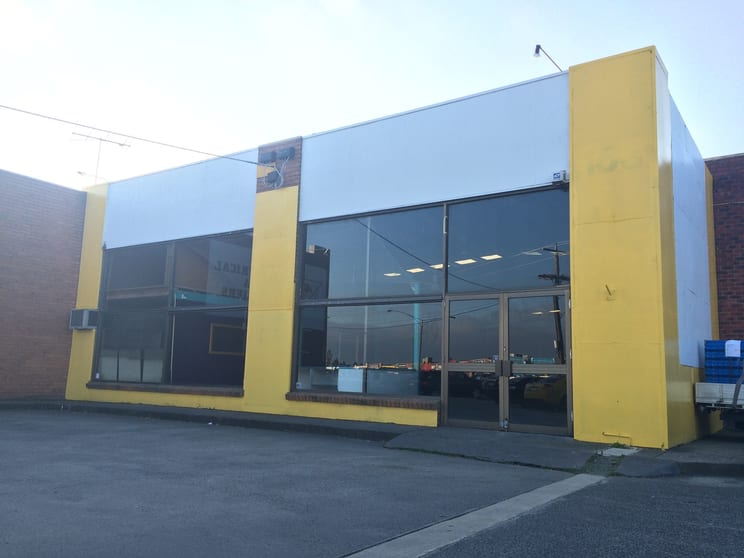 Click to view all images 163 Cheltenham Road Dandenong VIC 3175 - Image 2