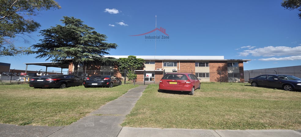 Click to view all images 8 Ash Road Prestons NSW 2170 - Image 1