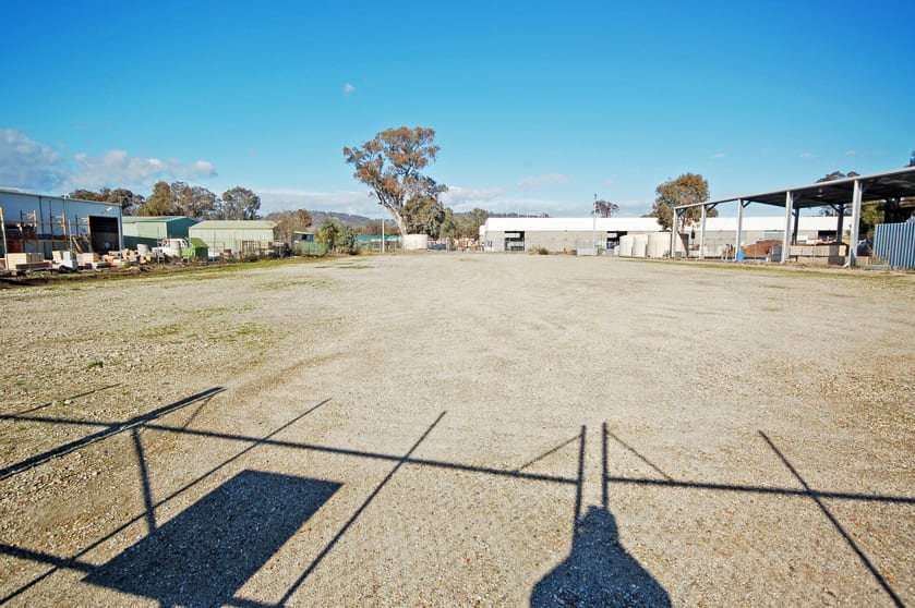 Click to view all images UNDER OFFE Kane Road Wodonga VIC 3690 - Image 2