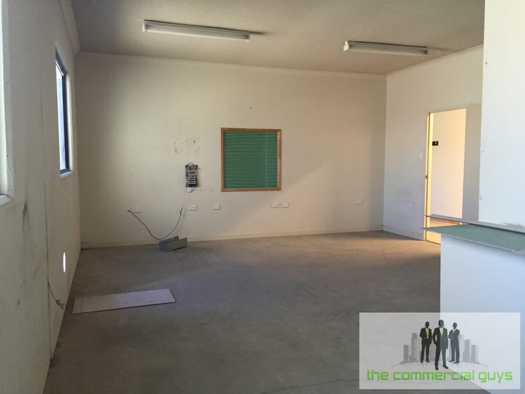 Click to view all images 32/10-12 Cerium Street Narangba QLD 4504 - Image 3