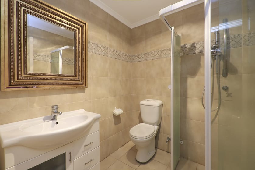 Click to view all images 252 Military Road Neutral Bay NSW 2089 - Image 3