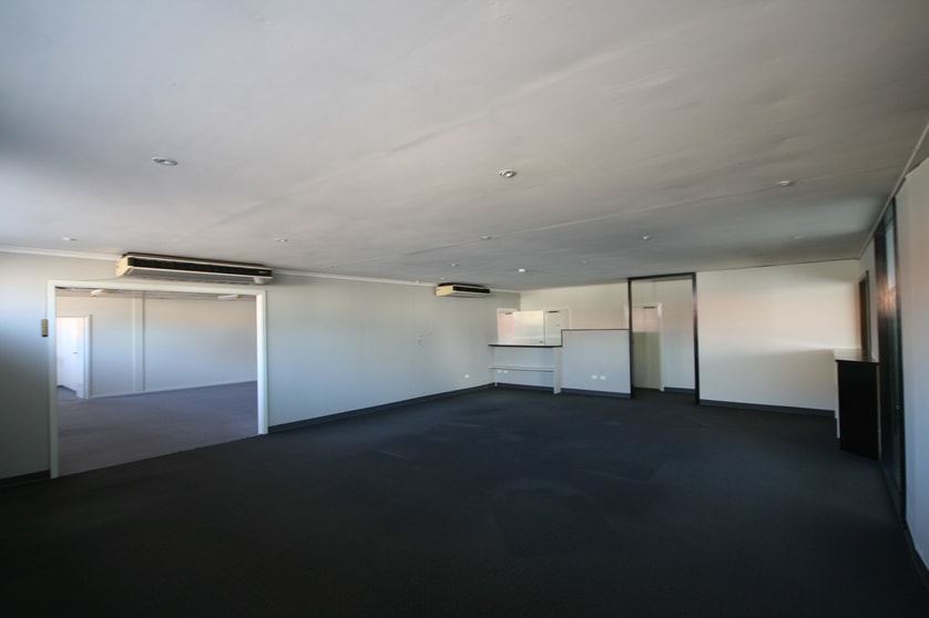 Click to view all images 294 South Road Hilton SA 5033 - Image 3