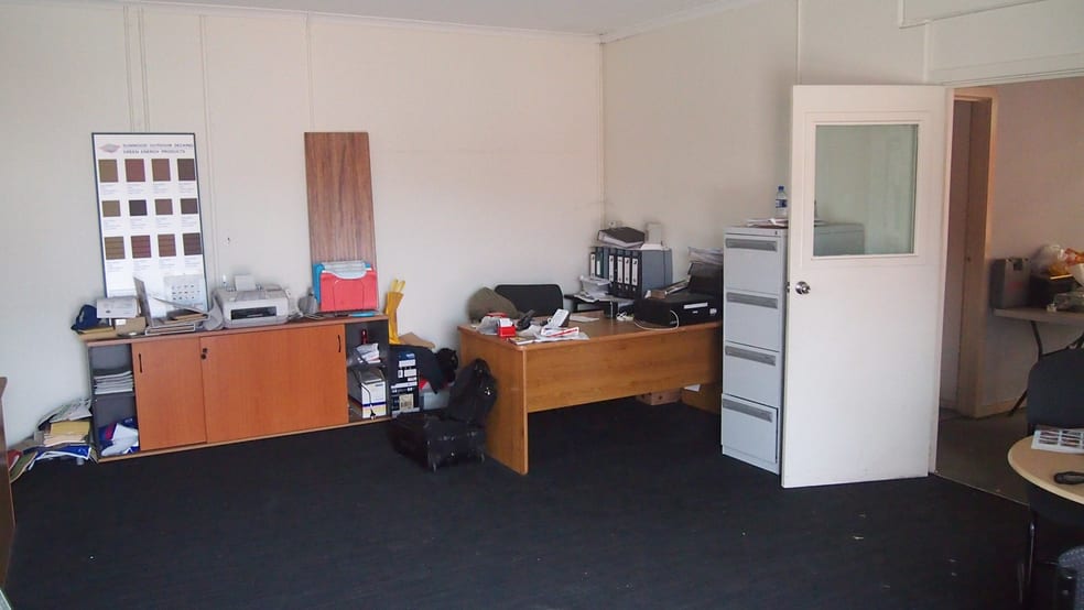 Click to view all images 30 Nicole Way Dandenong VIC 3175 - Image 3