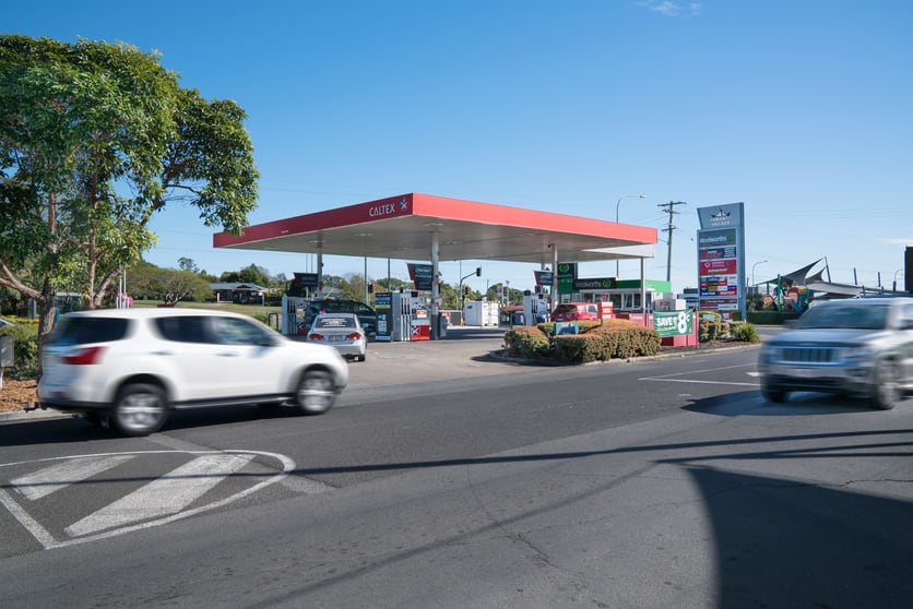 Click to view all images 512-514 Warwick Road Yamanto QLD 4305 - Image 3