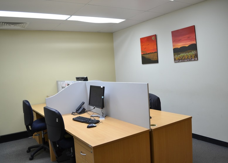 Click to view all images 356 Peel Street Tamworth NSW 2340 - Image 3