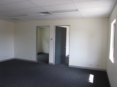 Click to view all images 8 McWilliam Street Springvale VIC 3171 - Image 2