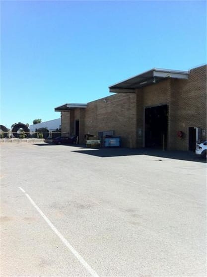 Click to view all images 4 Aitken Way Kewdale WA 6105 - Image 3