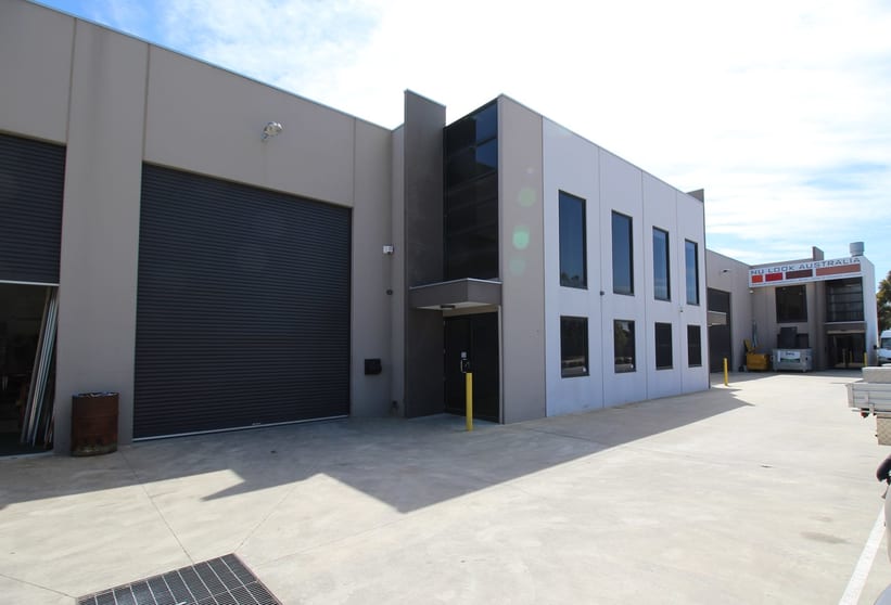 Click to view all images 3/35 Simcock Street Somerville VIC 3912 - Image 2