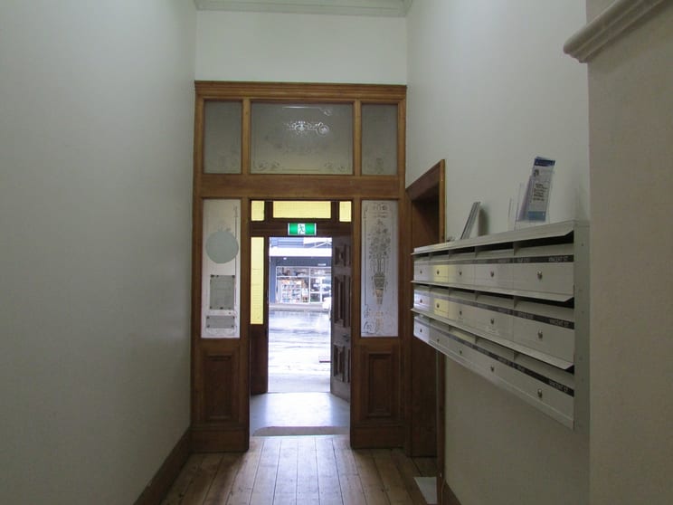 Click to view all images Room 8/57 Vincent Street Daylesford VIC 3460 - Image 1