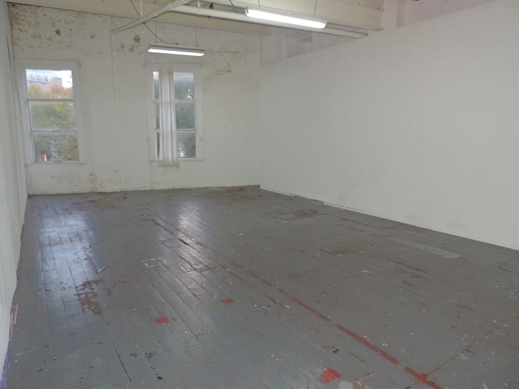 Click to view all images 203/7 Randle Street Surry Hills NSW 2010 - Image 3