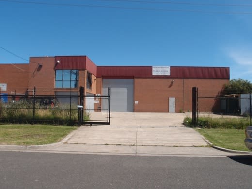 Click to view all images 33 Superior Drive Dandenong VIC 3175 - Image 1