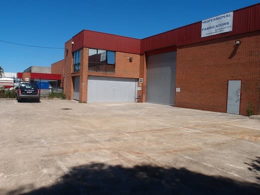 Click to view all images 33 Superior Drive Dandenong VIC 3175 - Image 2