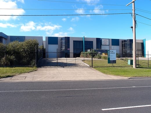 Click to view all images 1/20 Decor Drive Hallam VIC 3803 - Image 2