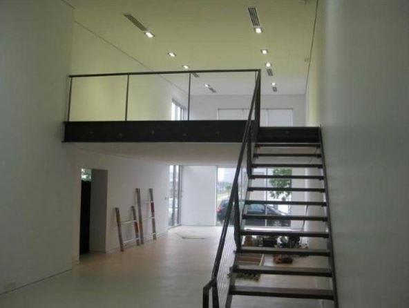 Click to view all images Newstead QLD 4006 - Image 2