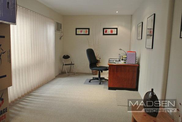 16/11 Forge Close Sumner QLD 4074 - Image 3