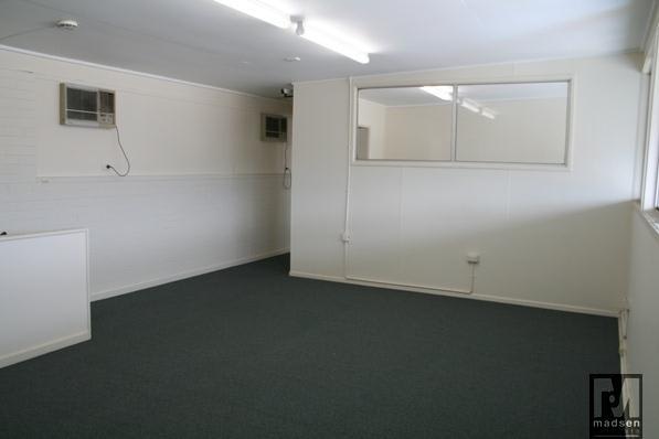 176 Boniface Street Archerfield QLD 4108 - Image 3