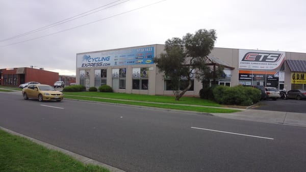 Click to view all images 1/21 Power Road Bayswater VIC 3153 - Image 1
