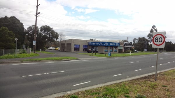 Click to view all images 384 Burwood Highway Wantirna South VIC 3152 - Image 3