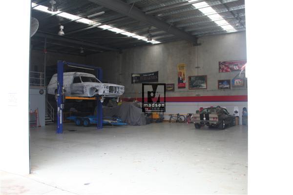Click to view all images Sumner QLD 4074 - Image 3