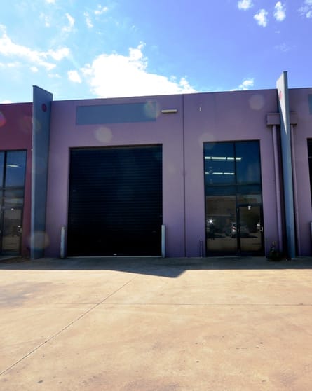 Click to view all images 4/5 Techno Park Drive Williamstown VIC 3016 - Image 1
